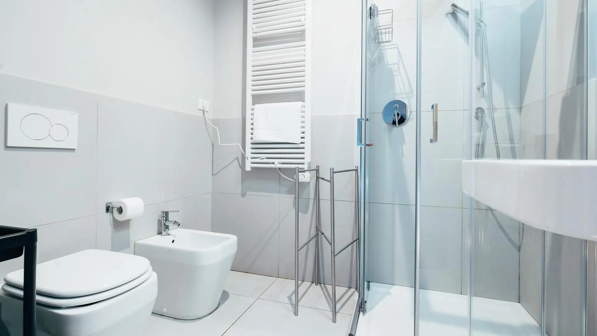 Bologna Suites - Private Bathroom Italy