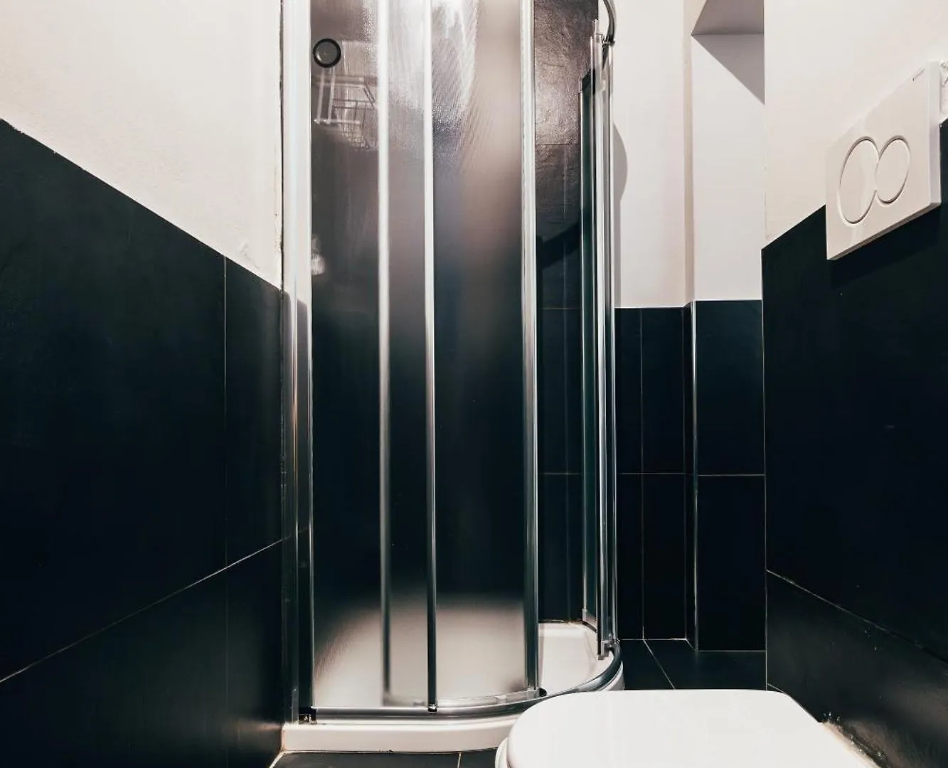 Bologna Suites - Private Bathroom