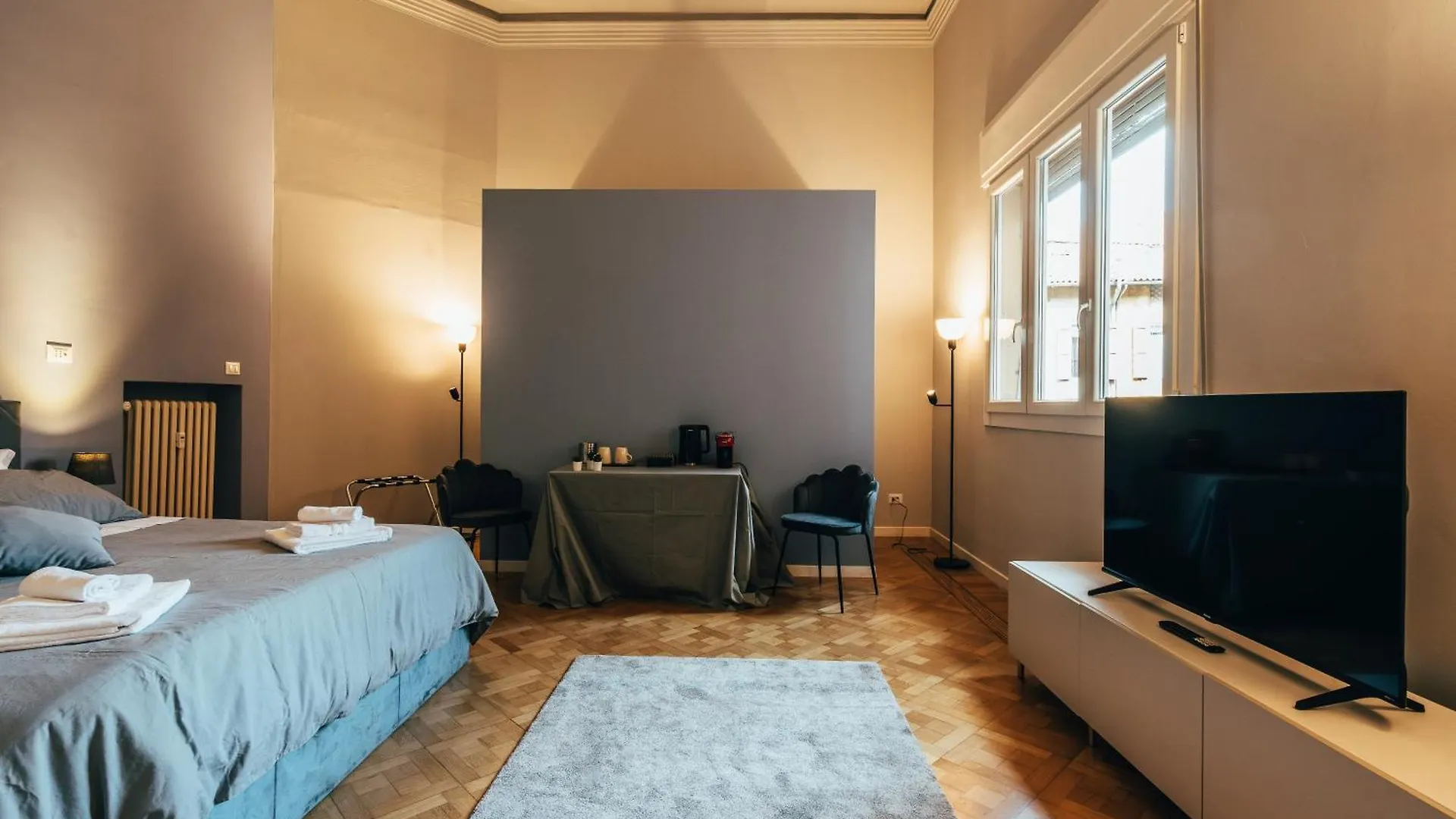 Guest house Bologna Suites - Private Bathroom Italy
